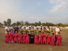 TIM SEPAKBOLA U 11-12 DESA SEMANU RAIH JUARA III DI ACARA GALA DESA